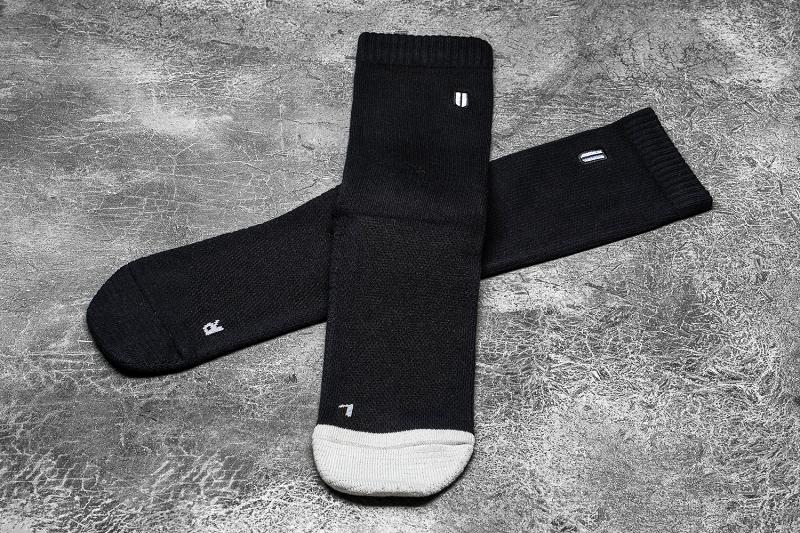 Men's Nobull Crew Socks Black / White | SG D2598F